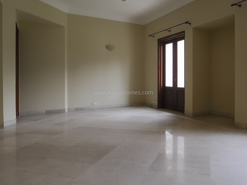 6 BHK Farm House For Sale in Westend Greens