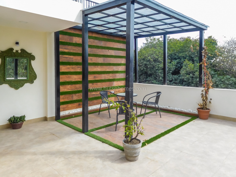 2 BHK Flat For Rent in Nizamuddin East