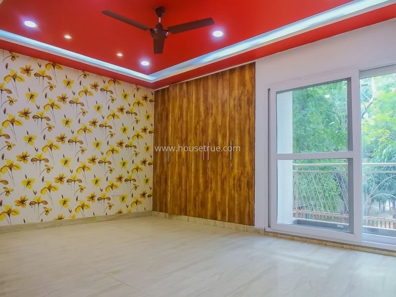 4 BHK Flat For Rent in Soami Nagar