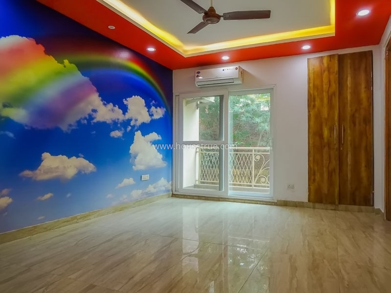 4 BHK Flat For Rent in Soami Nagar