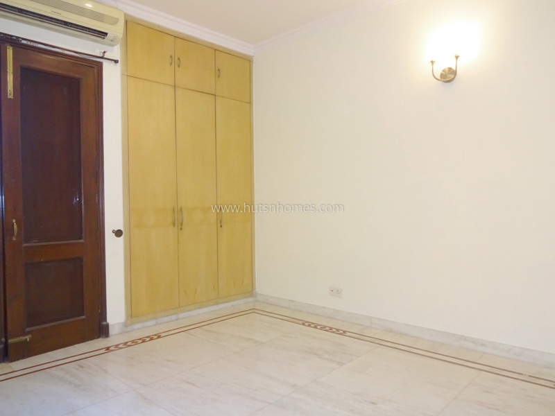 3 BHK Flat For Sale in Jor Bagh