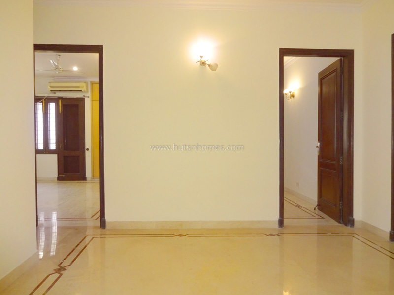 3 BHK Flat For Sale in Jor Bagh