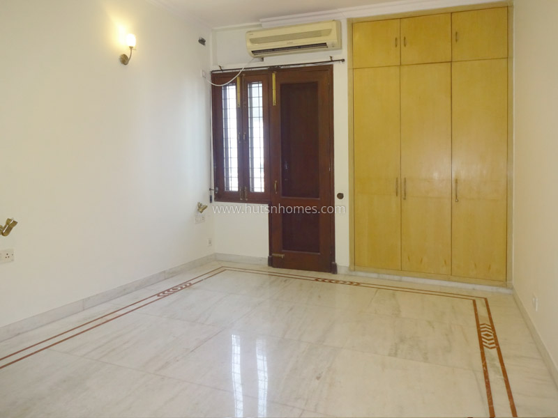 3 BHK Flat For Sale in Jor Bagh