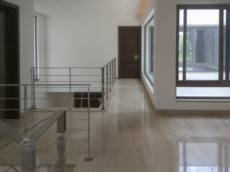 4 BHK Farm House For Sale in Vasant Kunj