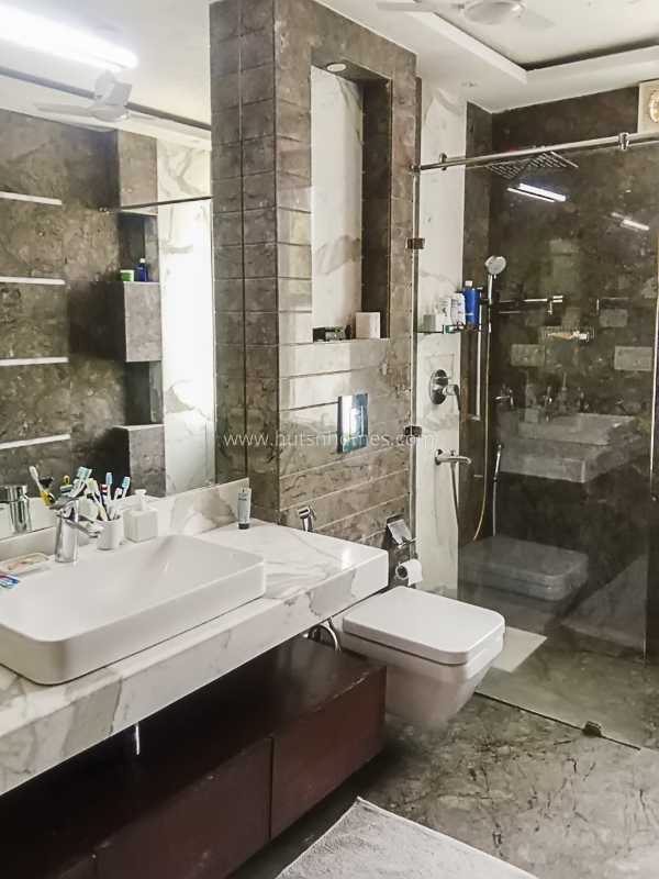 4 BHK Builder Floor For Rent in Safdarjung Enclave