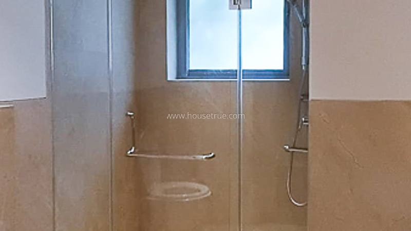 4 BHK Duplex For Rent in West End Colony