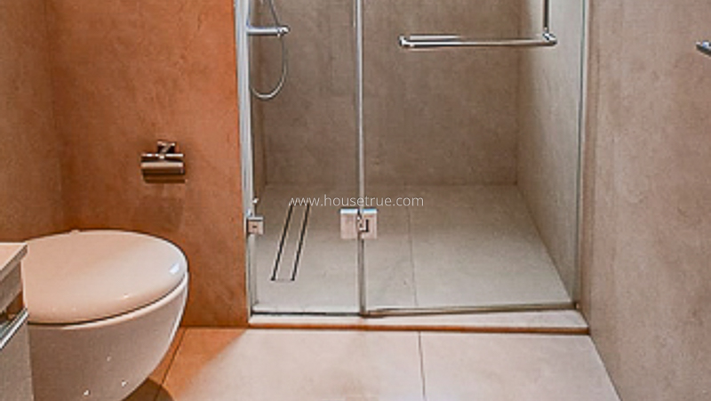 4 BHK Duplex For Rent in West End Colony