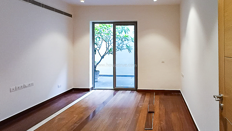 4 BHK Duplex For Rent in West End Colony