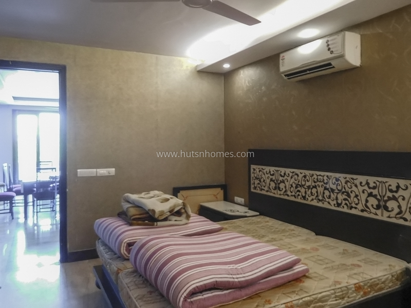 4 BHK Flat For Rent in Panchsheel Enclave