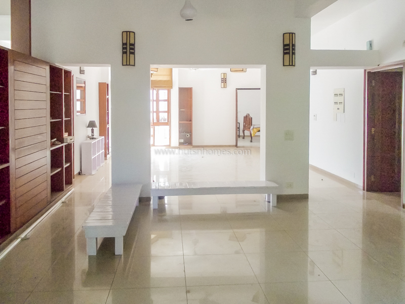 4 BHK Flat For Rent in Chanakyapuri