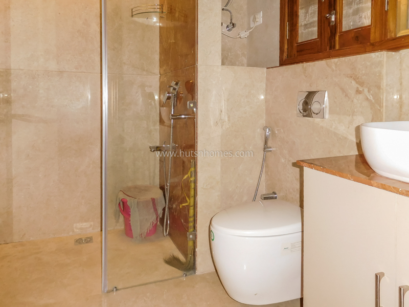 3 BHK Flat For Rent in Kailash Colony