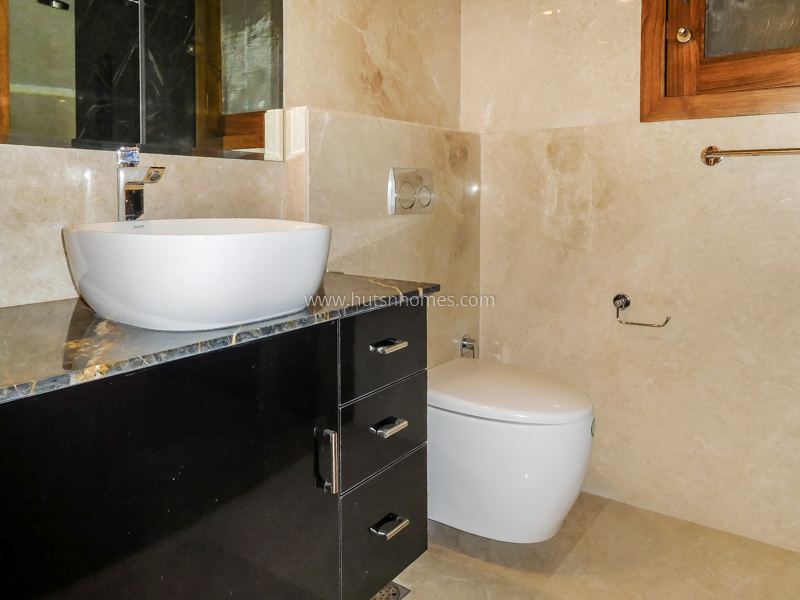 3 BHK Flat For Rent in Kailash Colony