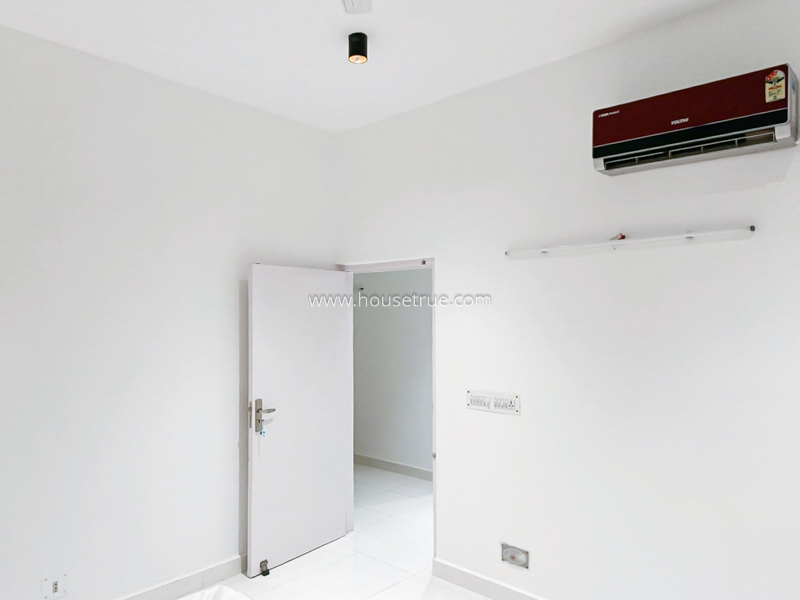 2 BHK Flat For Rent in Vasant Vihar