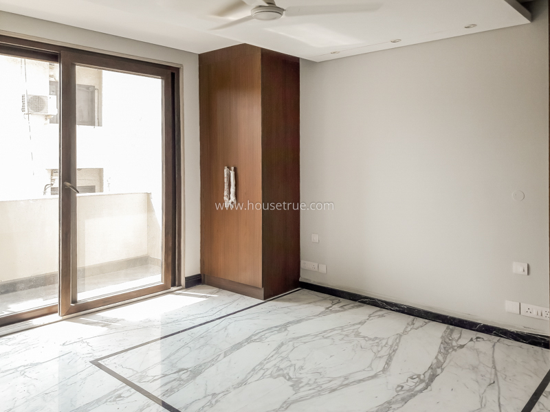 4 BHK Flat For Rent in Vasant Vihar
