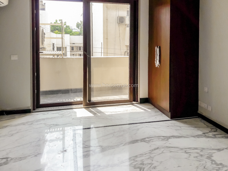 4 BHK Flat For Rent in Vasant Vihar