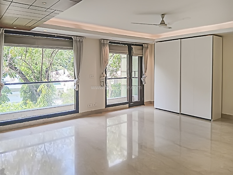 4 BHK Builder Floor For Rent in West End Colony