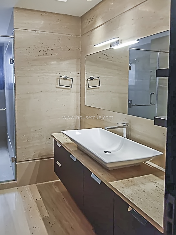 4 BHK Builder Floor For Rent in West End Colony