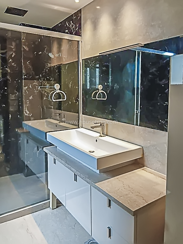 4 BHK Builder Floor For Rent in West End Colony