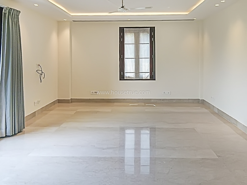 4 BHK Builder Floor For Rent in West End Colony