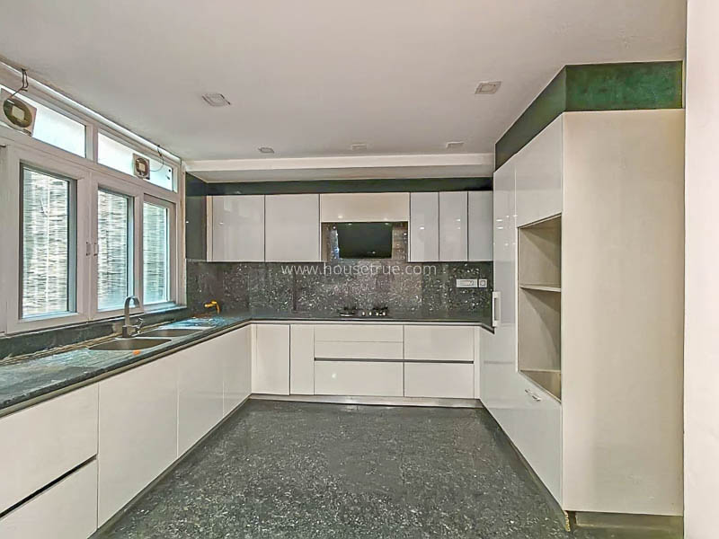 3 BHK Flat For Rent in South Extension 2