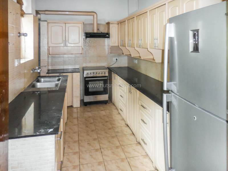 5 BHK House For Rent in Chanakyapuri