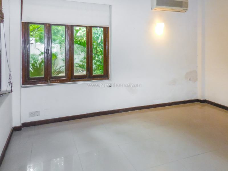 5 BHK House For Rent in Chanakyapuri