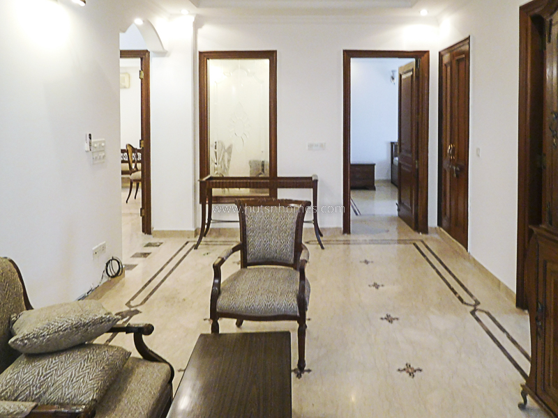 3 BHK Flat For Rent in Defence Colony