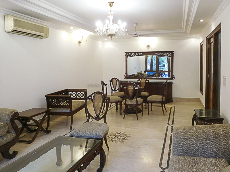 3 BHK Flat For Rent in Defence Colony