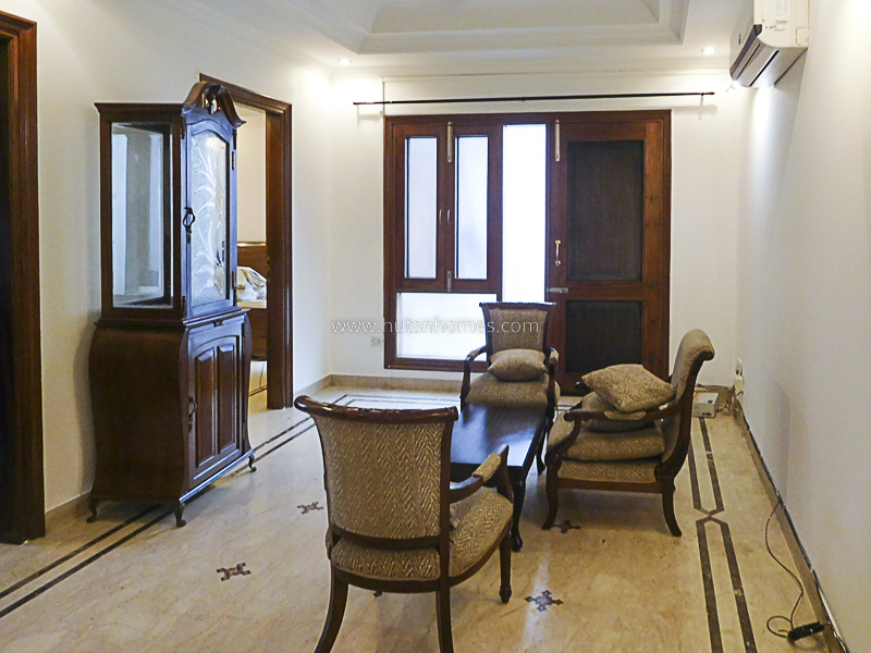 3 BHK Flat For Rent in Defence Colony