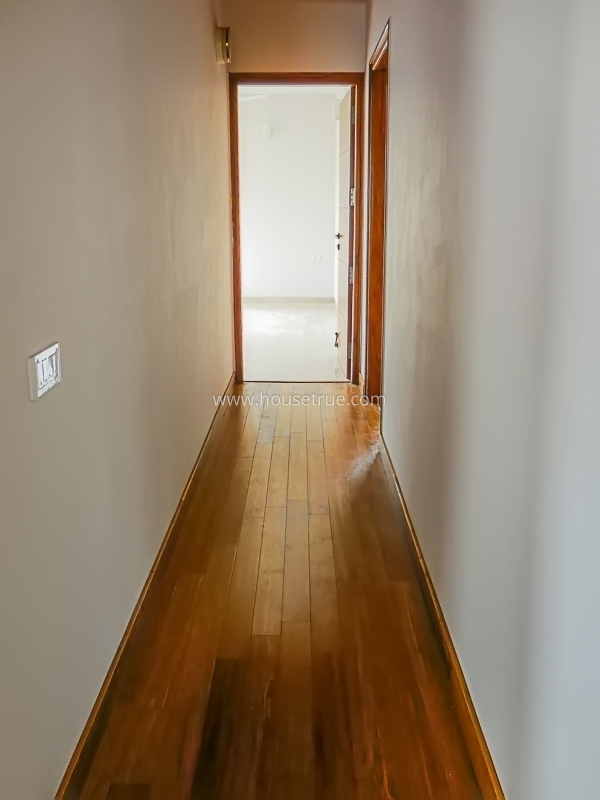 3 BHK Builder Floor For Rent in Nizamuddin East
