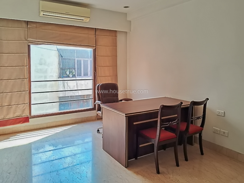 3 BHK Builder Floor For Rent in Defence Colony