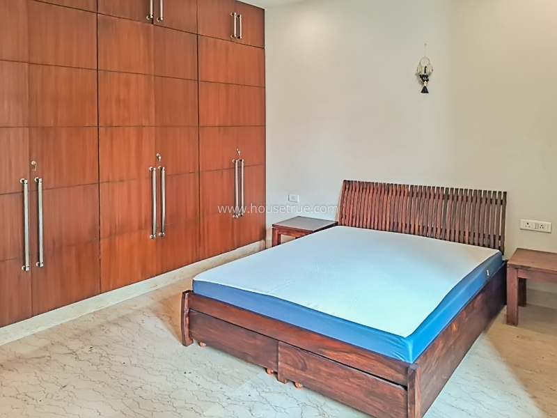 3 BHK Builder Floor For Rent in Defence Colony