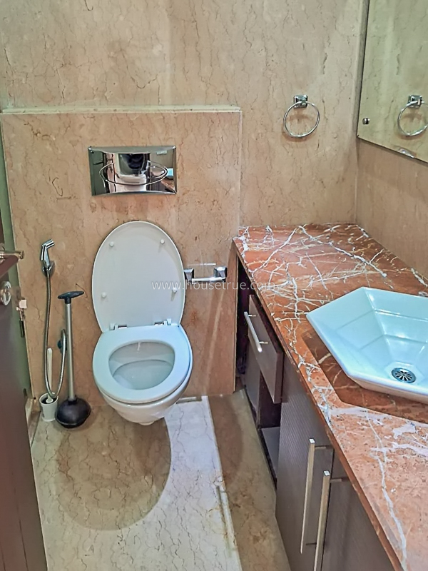 3 BHK Builder Floor For Rent in Defence Colony