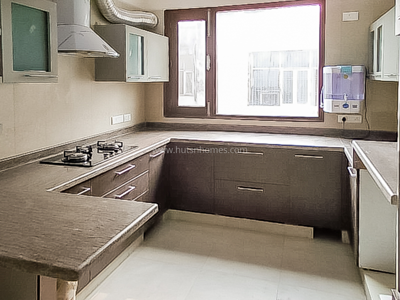 3 BHK Flat For Rent in Defence Colony