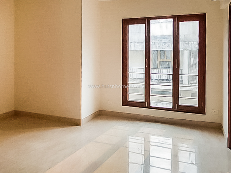 3 BHK Flat For Rent in Defence Colony