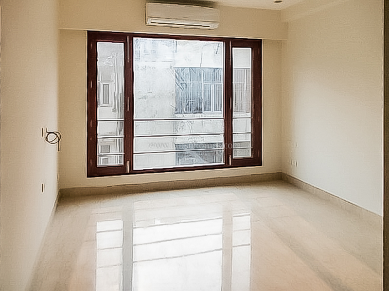 3 BHK Flat For Rent in Defence Colony