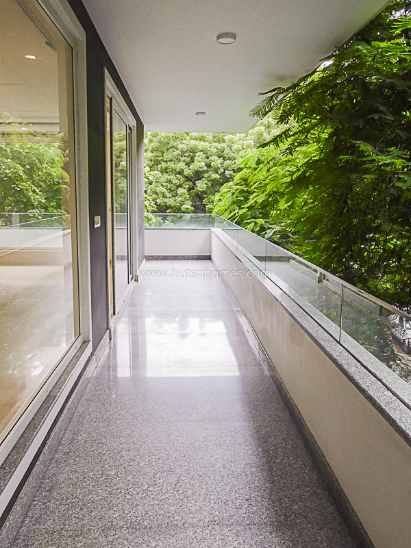 4 BHK Flat For Rent in Defence Colony