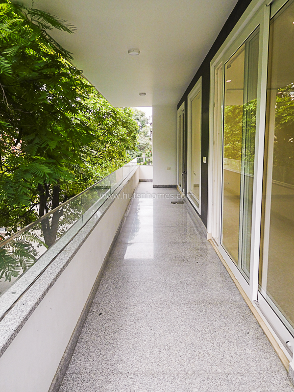 4 BHK Flat For Rent in Defence Colony