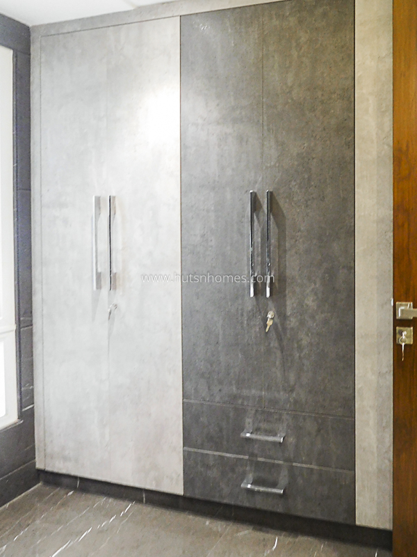 4 BHK Flat For Rent in Defence Colony