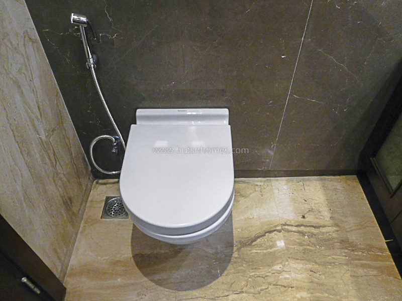 4 BHK Flat For Rent in Nizamuddin East