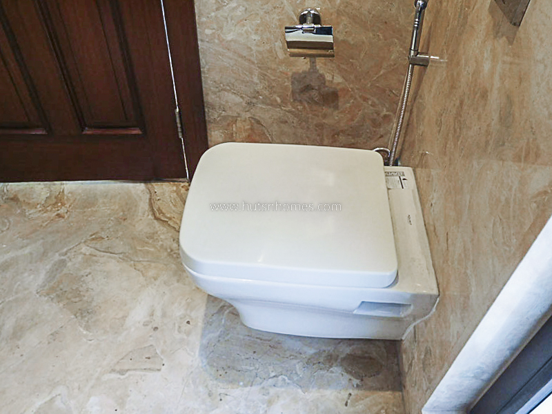 4 BHK Flat For Rent in Nizamuddin East