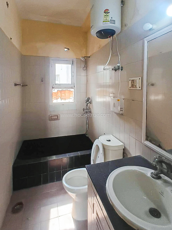 4 BHK Duplex For Rent in Gitanjali Enclave