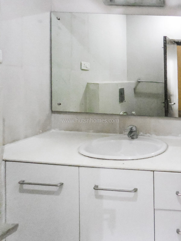 7 BHK House For Rent in Chanakyapuri