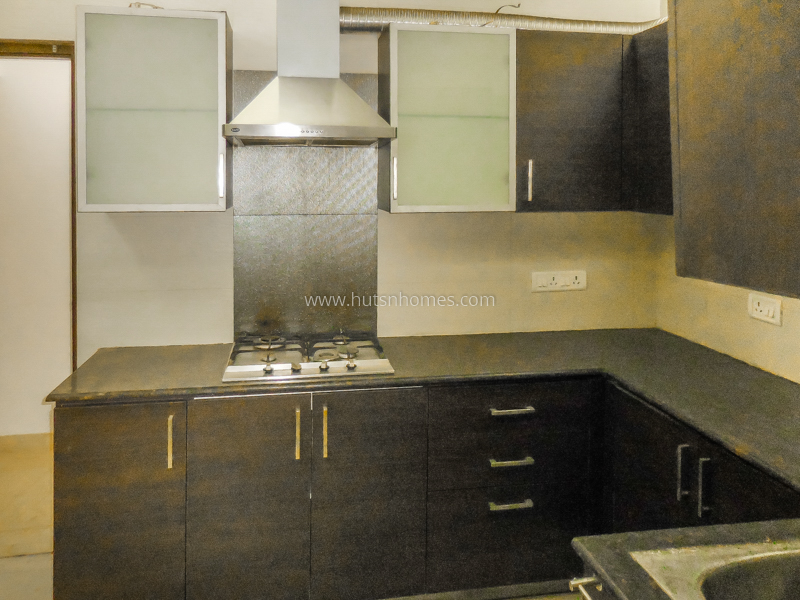 7 BHK House For Rent in Chanakyapuri