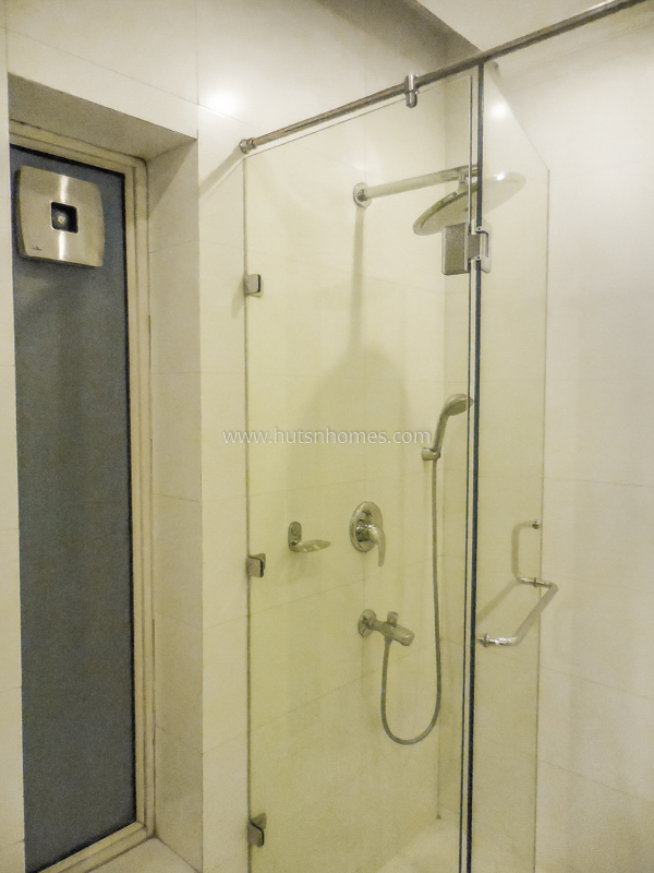 7 BHK House For Rent in Chanakyapuri