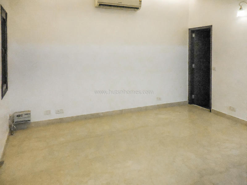 7 BHK House For Rent in Chanakyapuri