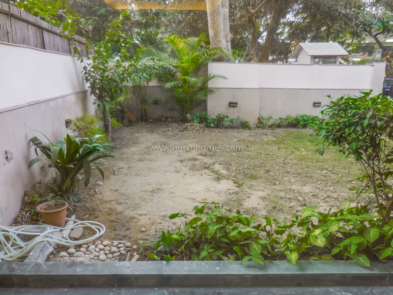 7 BHK House For Rent in Chanakyapuri