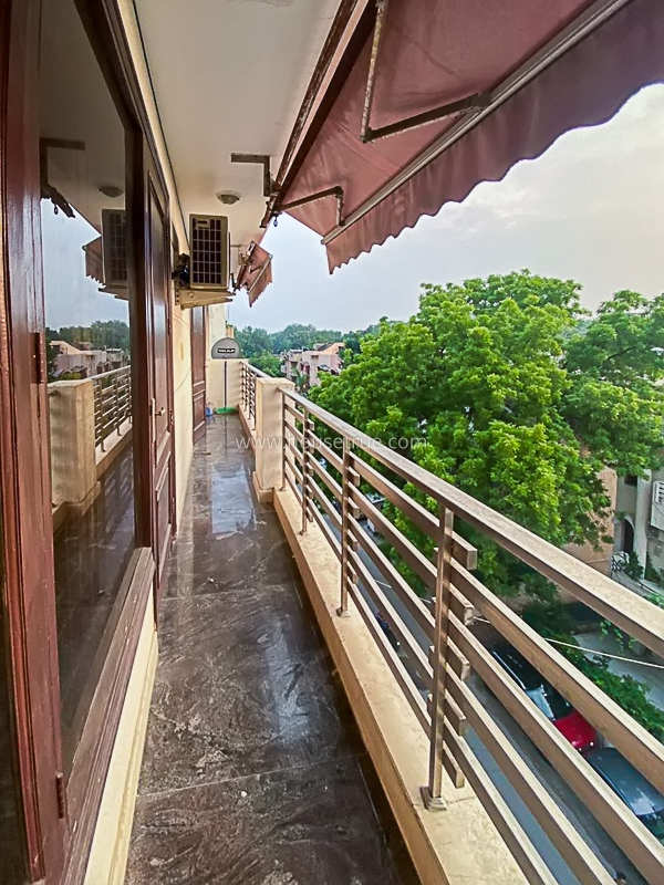 3 BHK Flat For Rent in Jangpura Extension
