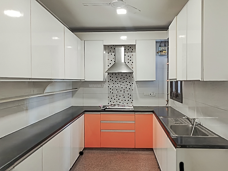 3 BHK Flat For Rent in Safdarjung Enclave