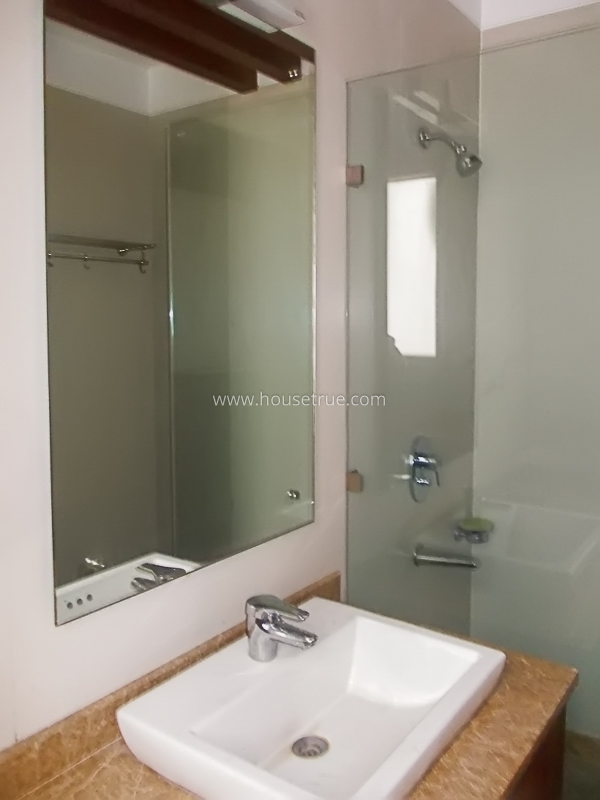 3 BHK Builder Floor For Rent in Safdarjung Enclave